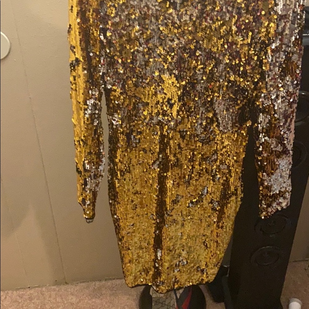 Dress - Picture 2 of 5